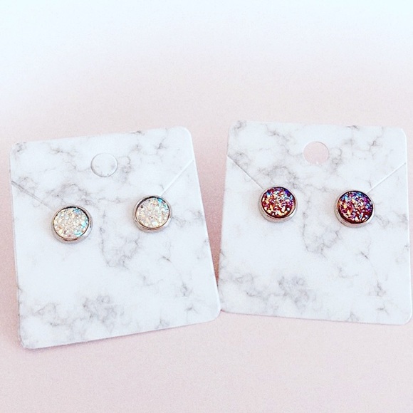 Ear studs - Picture 3 of 7